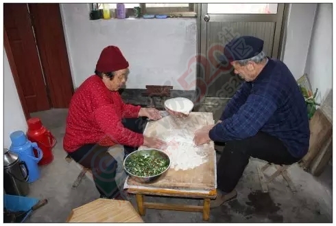 他下跪那一刻，天都塌了 ……797 / 作者:分叉路口 / 帖子ID:159541