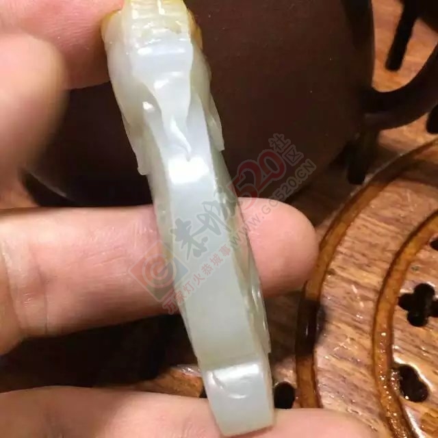 出手和田羊脂白玉籽料挂件192 / 作者:发如雪 / 帖子ID:160391