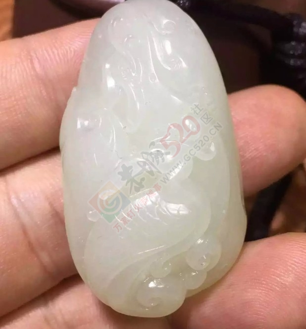 出手和田羊脂白玉籽料一路联科301 / 作者:发如雪 / 帖子ID:160855