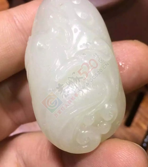 出手和田羊脂白玉籽料一路联科579 / 作者:发如雪 / 帖子ID:160855