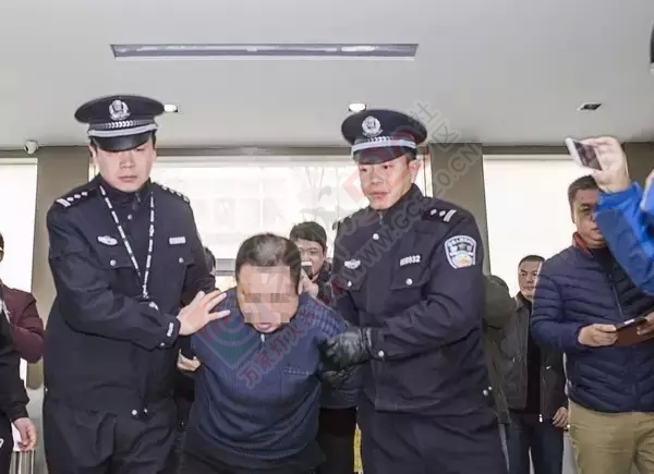 被“抄表的”骗开门！1岁幼女和妈妈惨死家中！门外人的这6句话或是“催命符”859 / 作者:渲染人生 / 帖子ID:162371