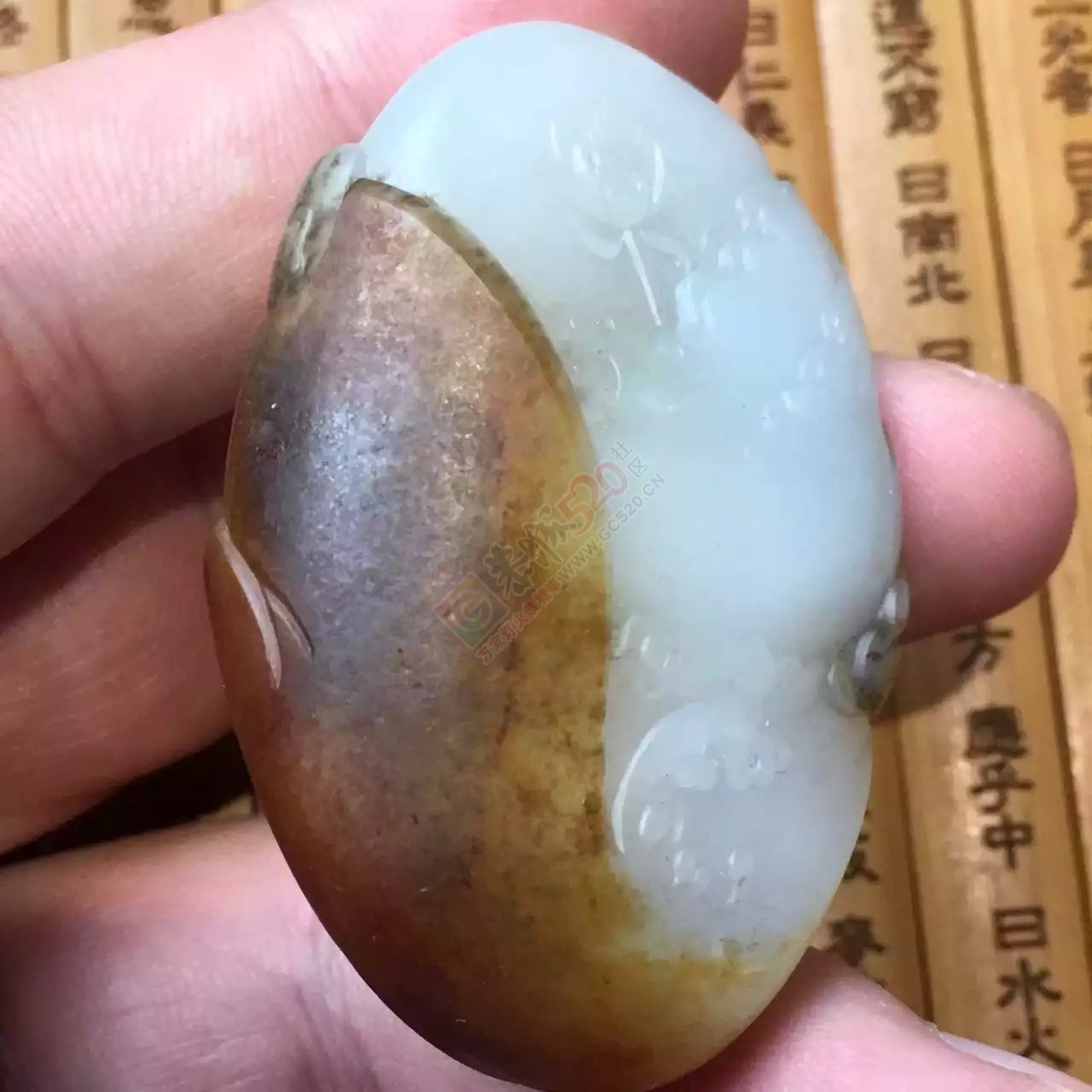 出手和田羊脂白玉籽料大日如来794 / 作者:煤油打火机v1 / 帖子ID:162488