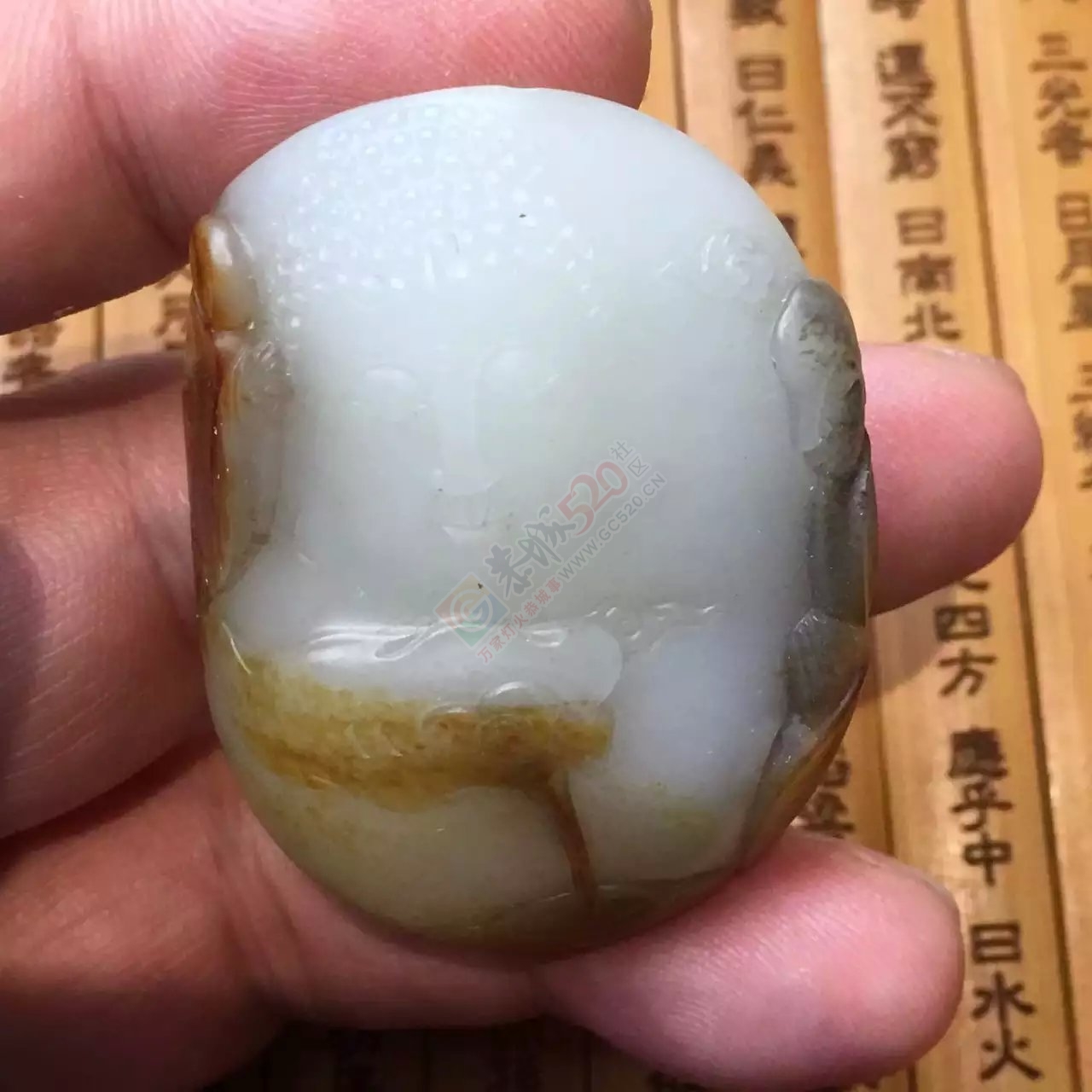 出手和田羊脂白玉籽料大日如来450 / 作者:煤油打火机v1 / 帖子ID:162488