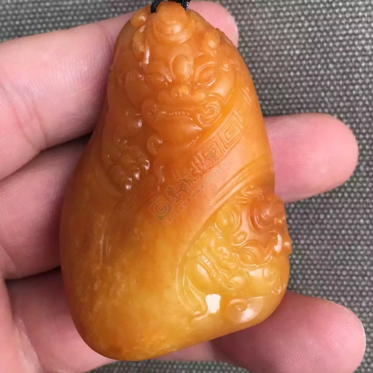 出手和田满黄沁籽料貔貅165 / 作者:煤油打火机v1 / 帖子ID:162582