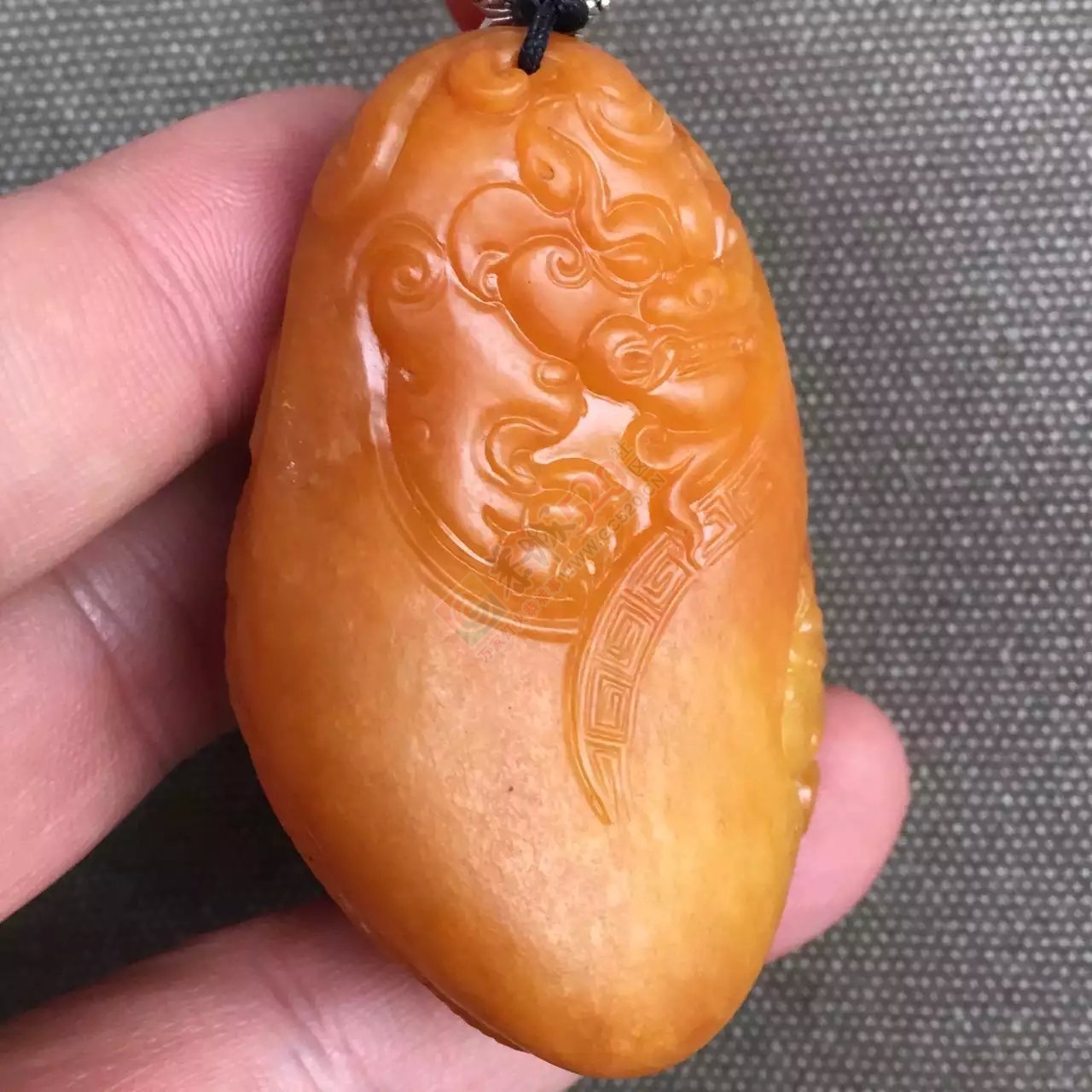 出手和田满黄沁籽料貔貅334 / 作者:煤油打火机v1 / 帖子ID:162582