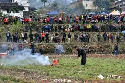 赏千年的瑶族抢花炮民俗—2月21日恭城三江石口村将举办传统花炮节717 / 作者:脚踏实地 / 帖子ID:163641