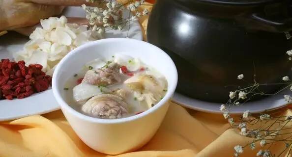 她用盐水泡鸡肉 大家知道原因后都说牛903 / 作者:人艰不拆 / 帖子ID:164263