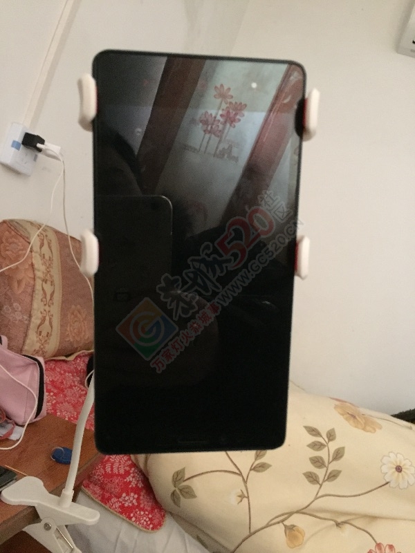 卖两个智能手机647 / 作者:正德禅心 / 帖子ID:164425
