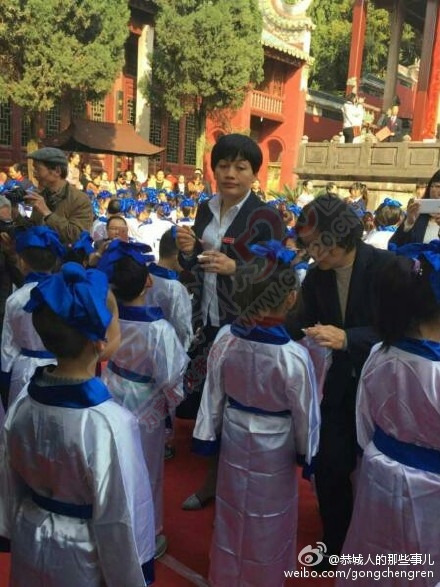 现在恭城的小学生真会玩，开学搞个那么隆重又传统的仪式387 / 作者:逢时 / 帖子ID:164444