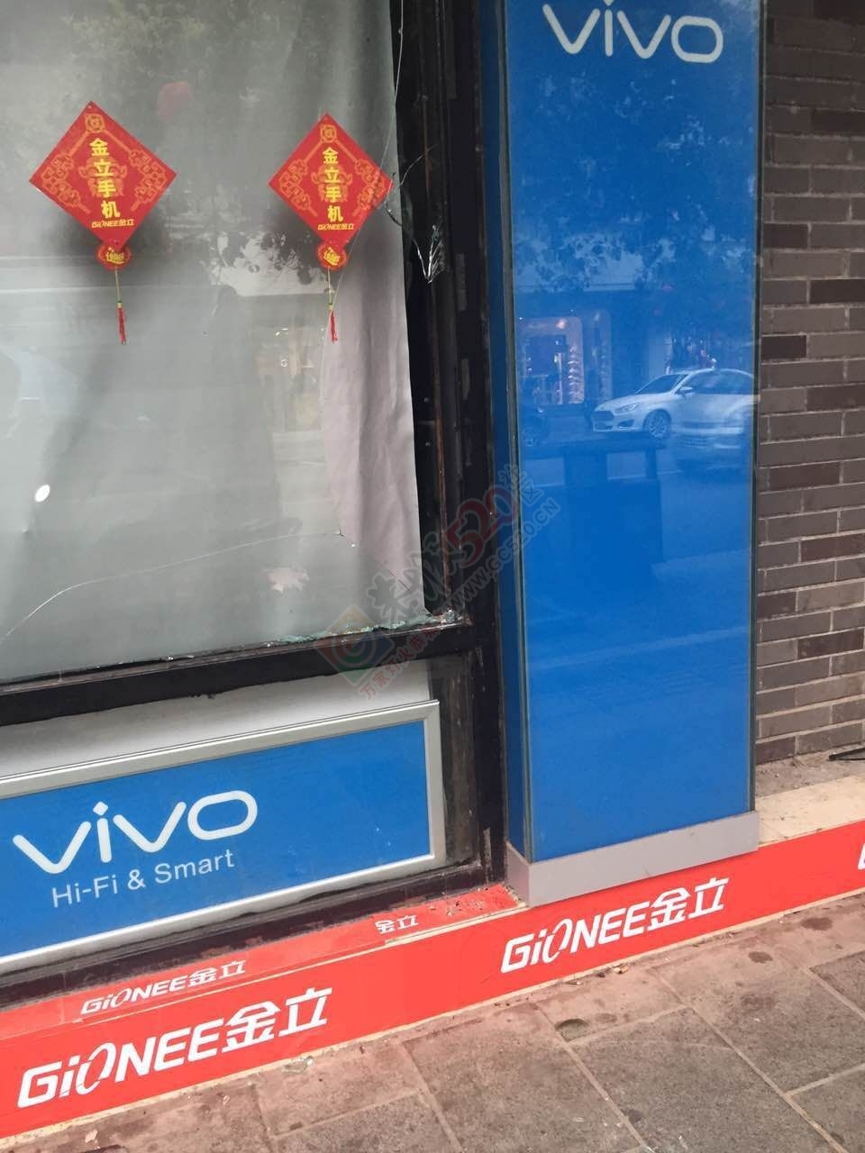 恭城街一手机店遭小偷925 / 作者:恭城靠大家 / 帖子ID:164680