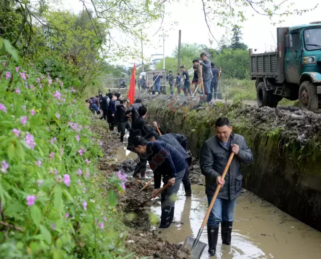 恭城：渠道清淤义务劳动280 / 作者:今日恭城 / 帖子ID:165220