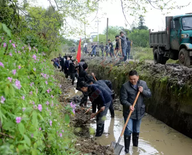 恭城：渠道清淤义务劳动5 / 作者:今日恭城 / 帖子ID:165220