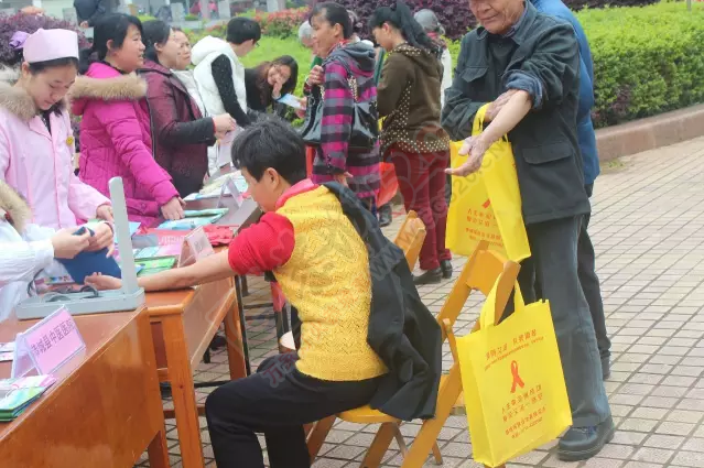 社会共努力，消除结核病 ——恭城县开展“世界防治结核病日”知识宣传活动8 / 作者:心交朋友钱交狗 / 帖子ID:167678