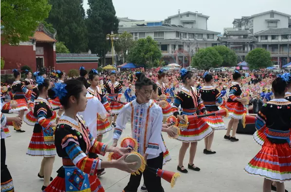 瑶族长鼓操&#160;舞出瑶乡幸福生活349 / 作者:分叉路口 / 帖子ID:167797