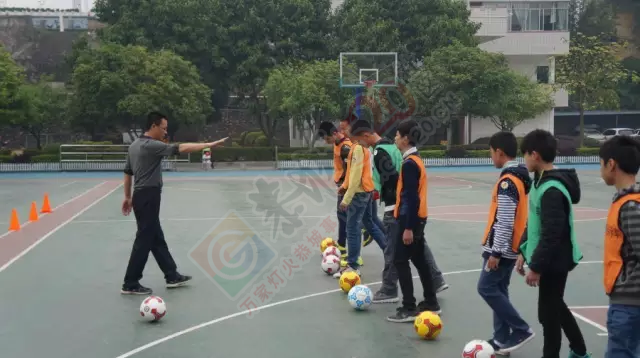 恭城：启动足球“春蕾计划”766 / 作者:心交朋友钱交狗 / 帖子ID:167922