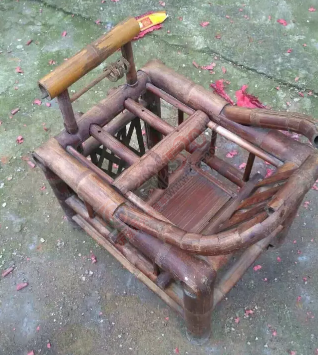 儿子六个月大了，爷爷拿出了传家之宝，郑重的交给了我。524 / 作者:恭城靠大家 / 帖子ID:168308