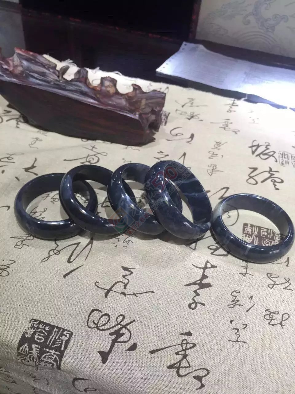 出手和田青花籽料镯子922 / 作者:发如雪 / 帖子ID:168366