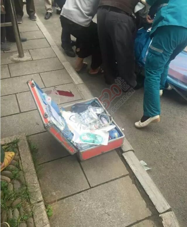 恭城街：老人跌倒受伤无人敢扶，你怎么看？475 / 作者:今日恭城 / 帖子ID:168443
