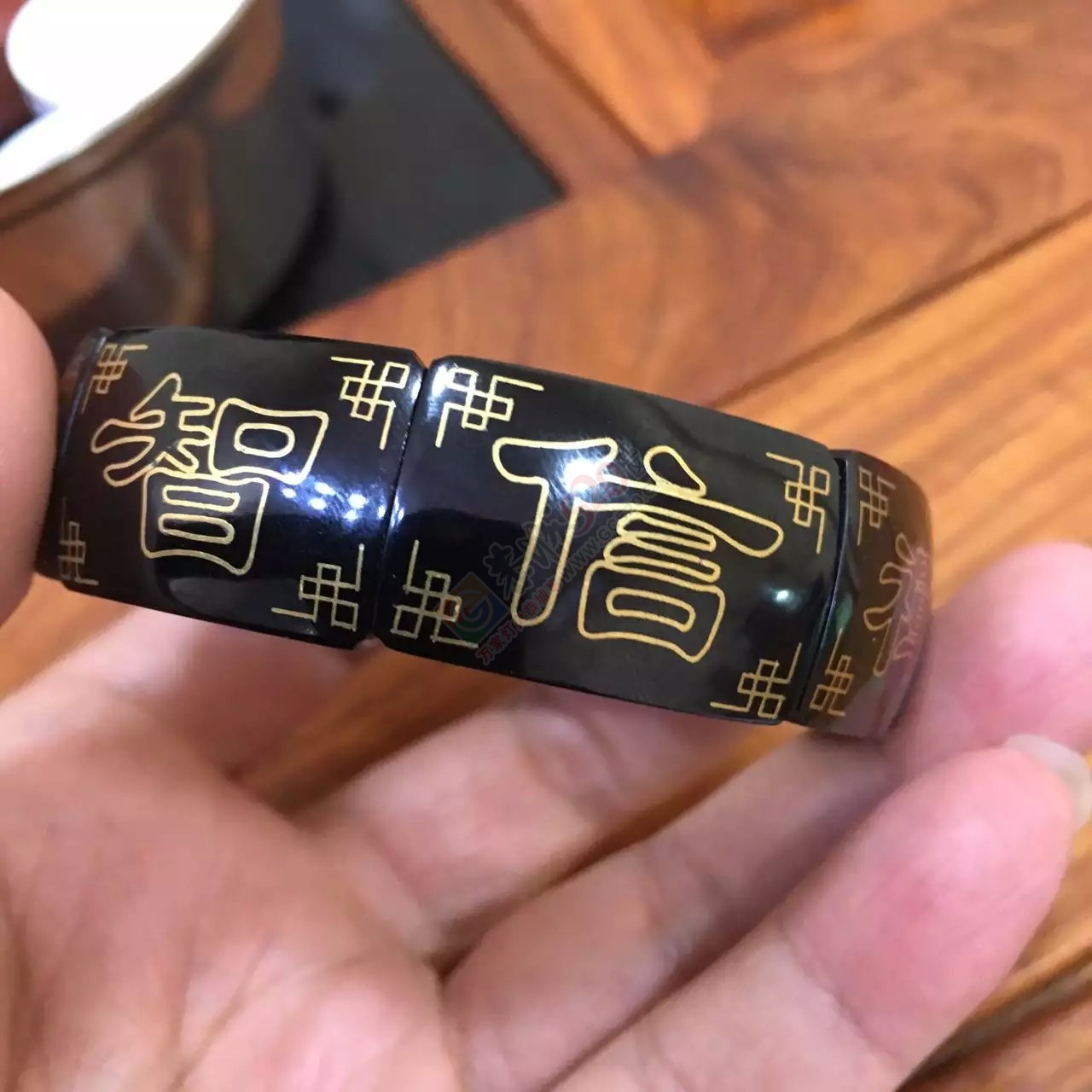 出手和田青玉错金工艺手镯313 / 作者:发如雪 / 帖子ID:168518