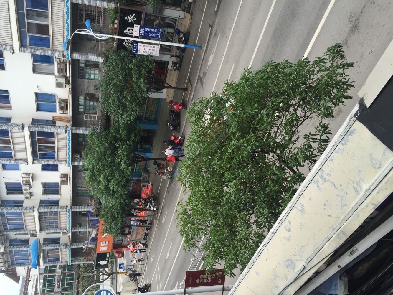 红绿灯上骂街？？！什么情况？？？819 / 作者:喜欢装点糊涂 / 帖子ID:168575