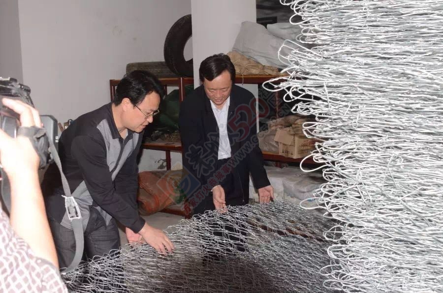 黄枝君组织召开2016年全县防汛工作布置会479 / 作者:心交朋友钱交狗 / 帖子ID:168918
