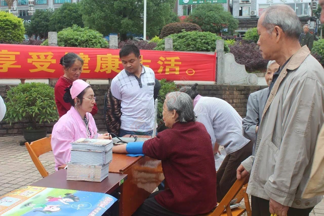 【全国预防接种日】我县开展了“信任预防接种，享受健康生活“主题宣传活动110 / 作者:今日恭城 / 帖子ID:169215