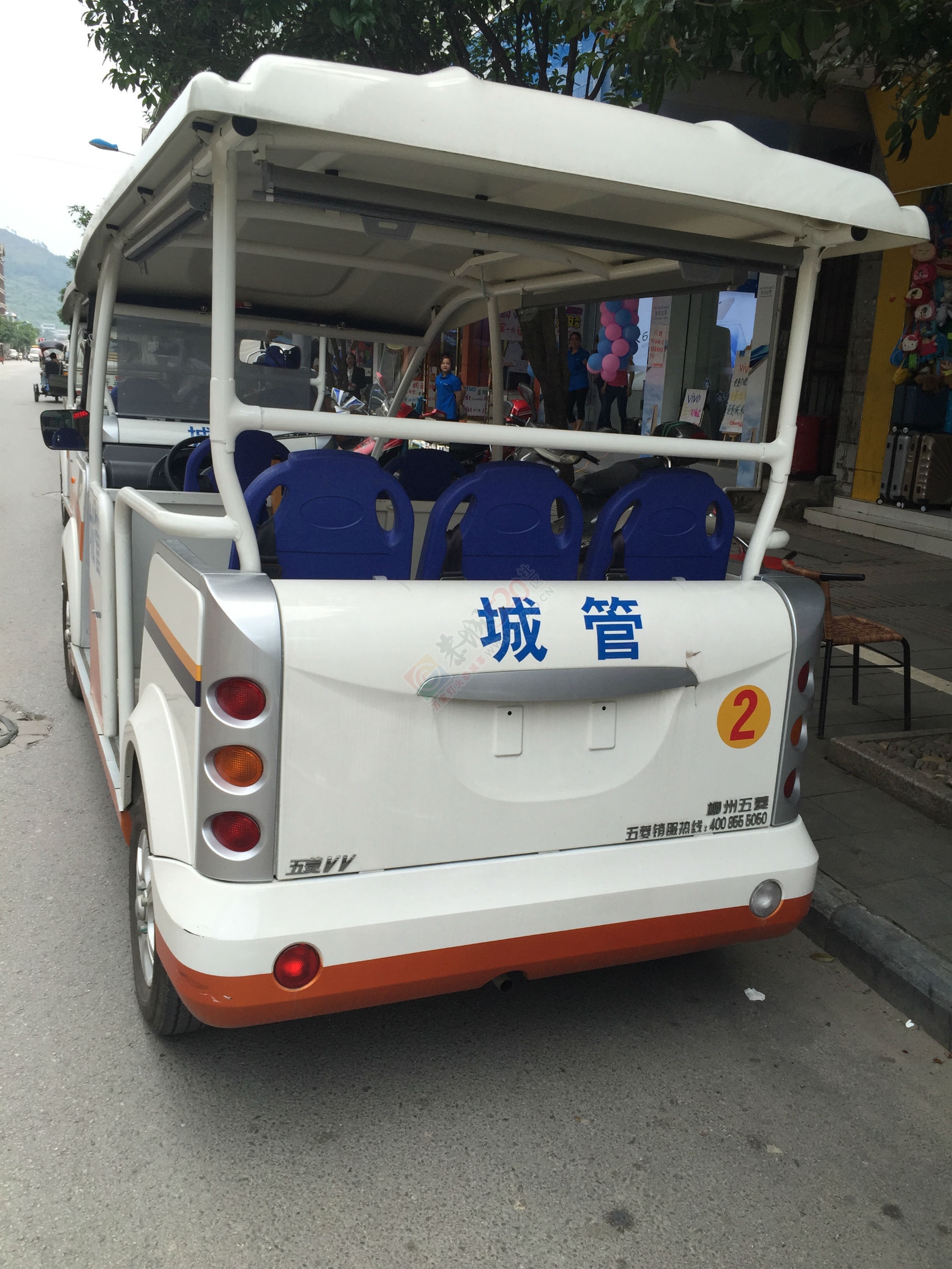 恭城：城管如此大胆，可以开无牌照车上路947 / 作者:水墨茶江 / 帖子ID:172030