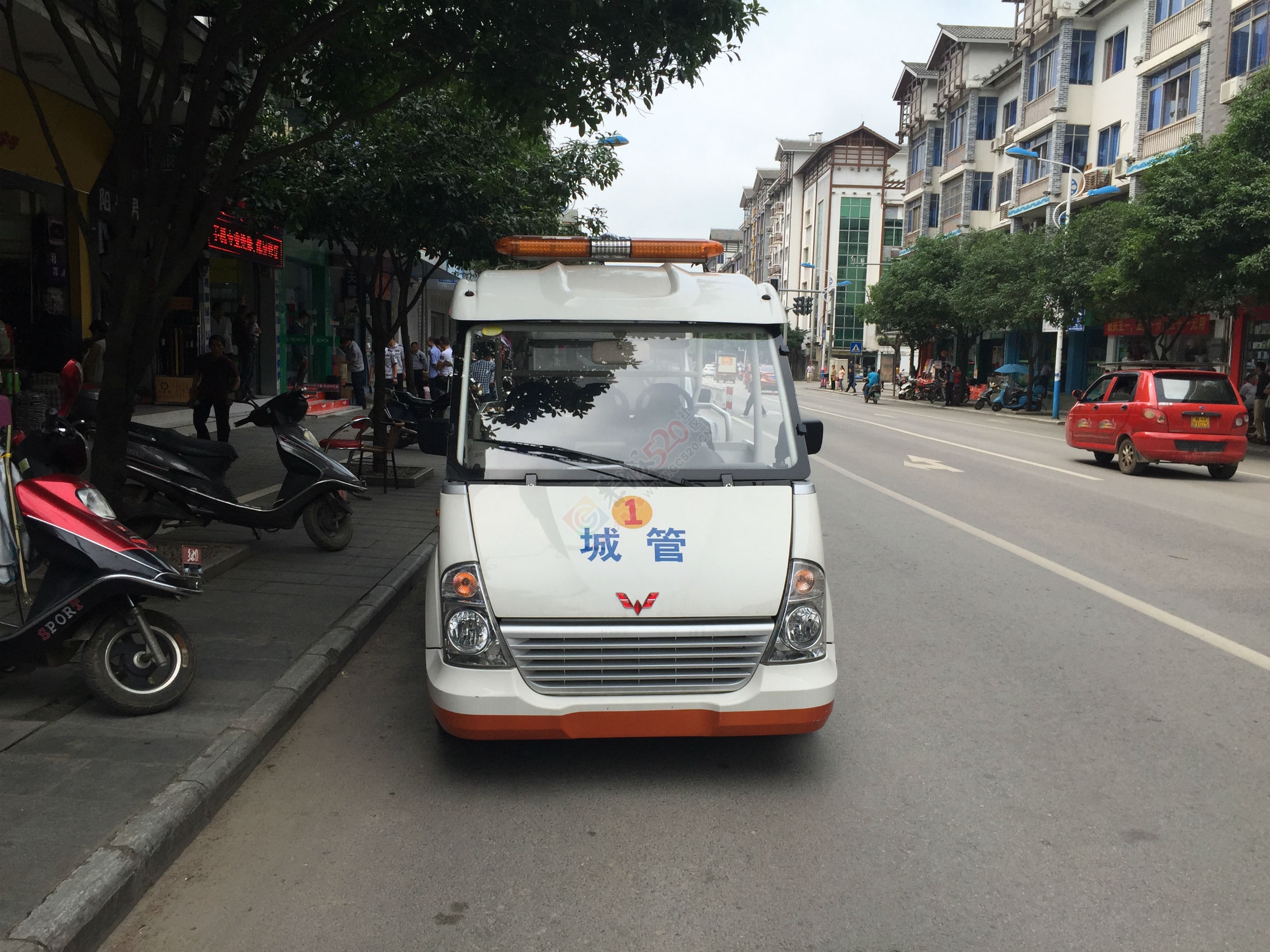 恭城：城管如此大胆，可以开无牌照车上路22 / 作者:水墨茶江 / 帖子ID:172030