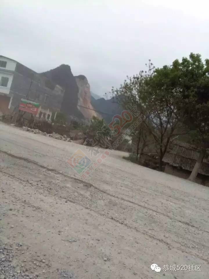 加会太平村道路灰尘满飞天，附近居民苦不堪言709 / 作者:今日恭城 / 帖子ID:172821