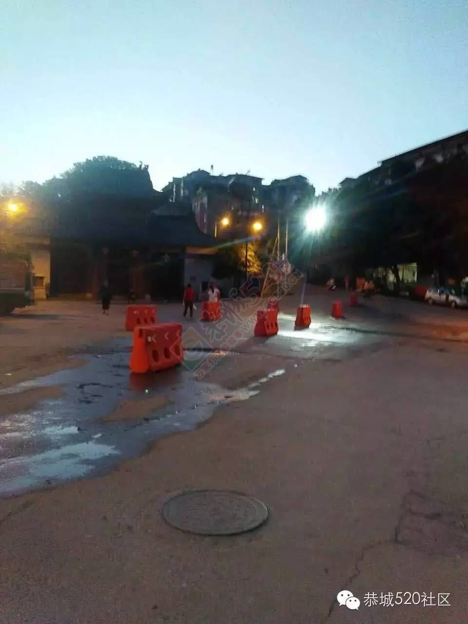 县医院医院门口的堵车问题终于解决啦！341 / 作者:今日恭城 / 帖子ID:172823
