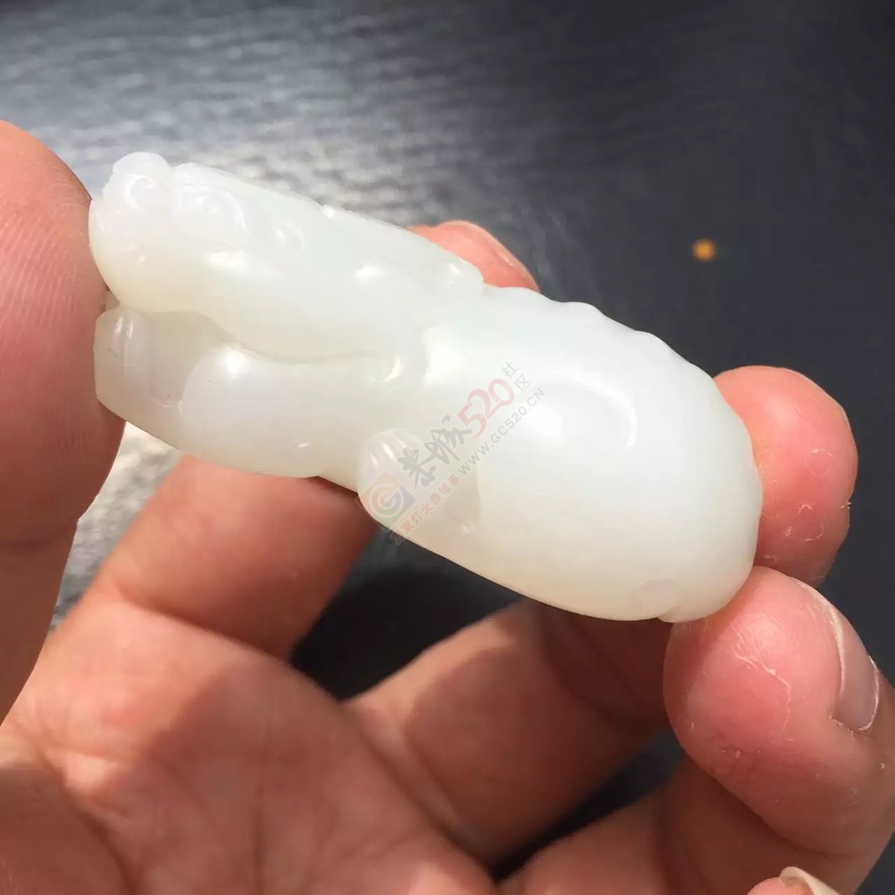 出手和田籽料羊脂玉貔貅454 / 作者:发如雪 / 帖子ID:173063