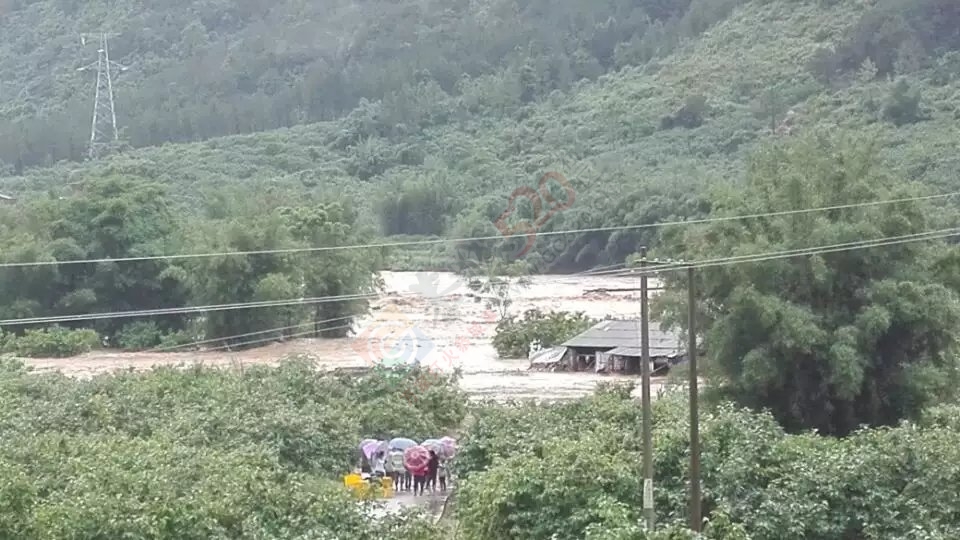 水退了，桥没了！！551 / 作者:罗少爷 / 帖子ID:173281