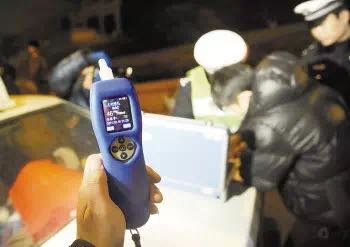 恭城人注意！交警提醒：一杯酒你将耽误孩子的公务员、军警校、入党……950 / 作者:今日恭城 / 帖子ID:173662