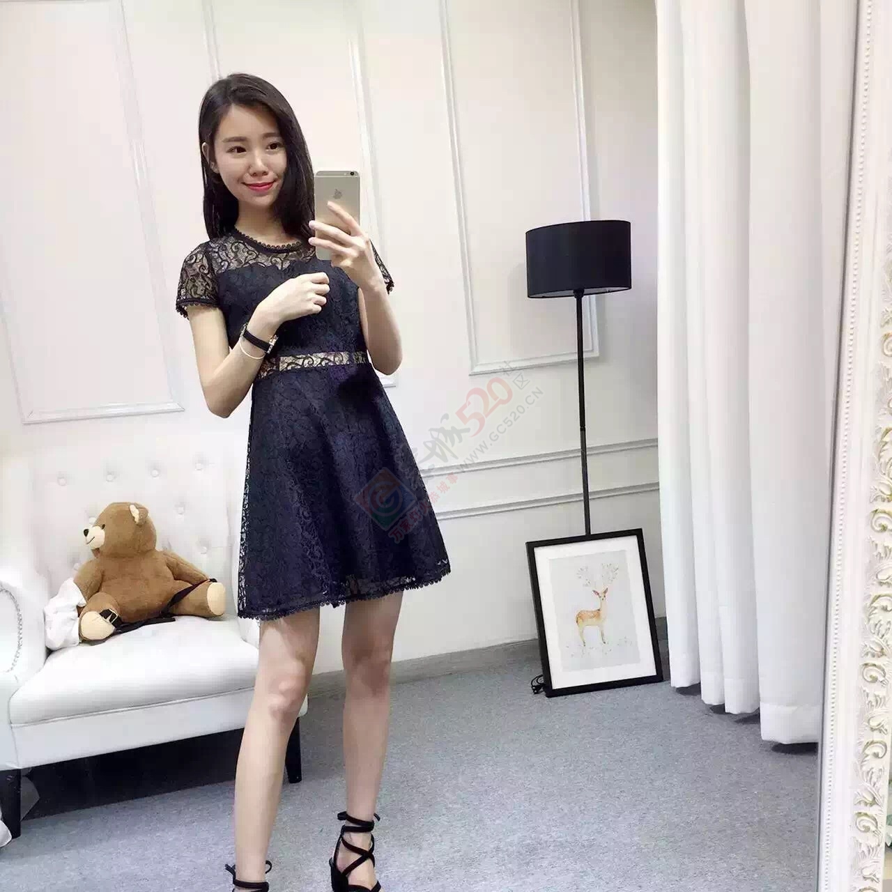 哈哈，看上的可以加我微信。女款美衣美鞋，男款衣服。更多款都在微信，哈哈444 / 作者:Them / 帖子ID:173816