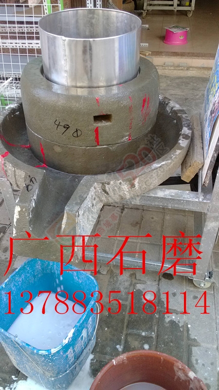石磨肠粉手工粉工具广西平南青石电动石磨13788351814325 / 作者:广西电动石磨 / 帖子ID:173855