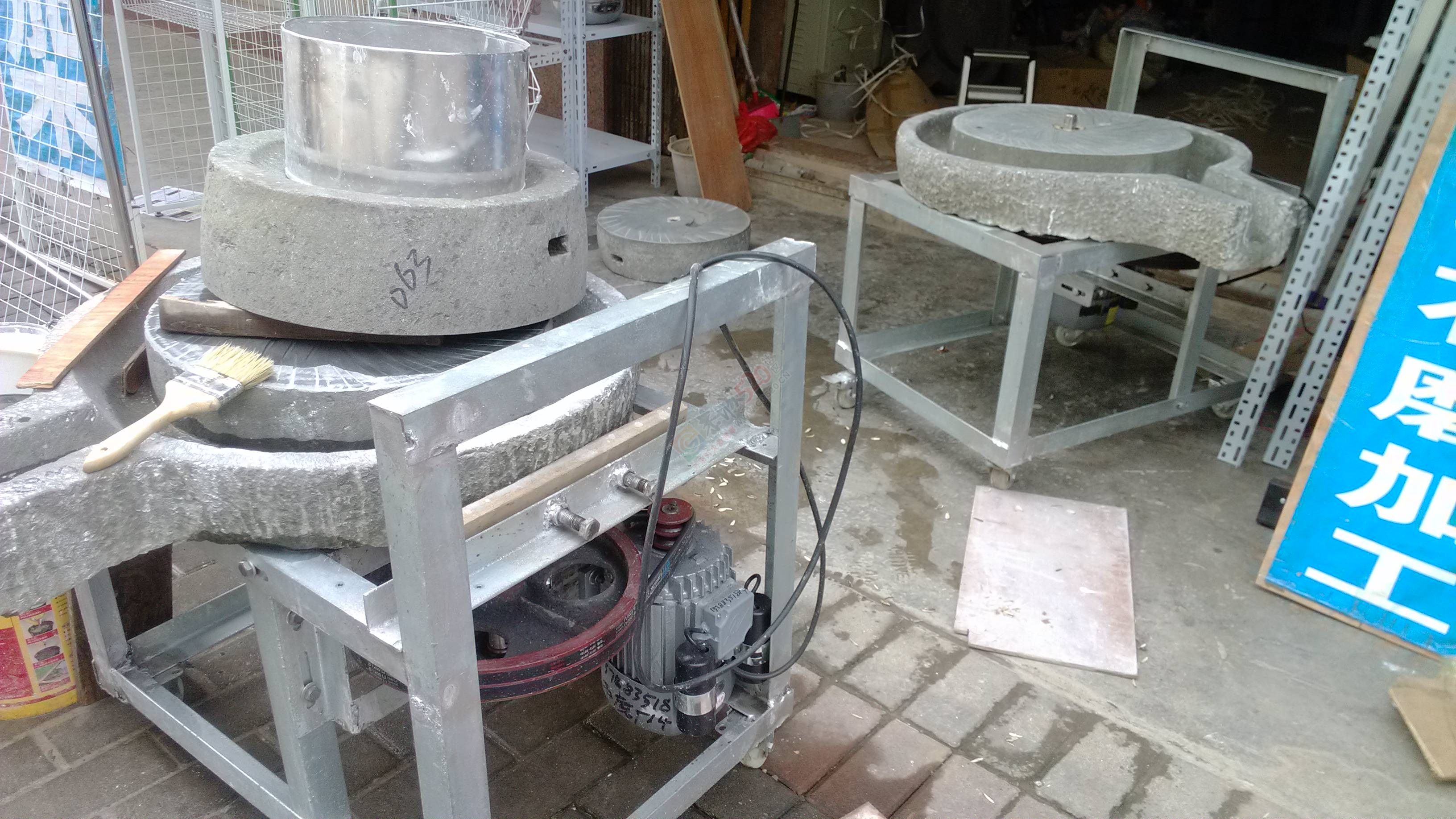 石磨肠粉手工粉工具广西平南青石电动石磨13788351814865 / 作者:广西电动石磨 / 帖子ID:173855