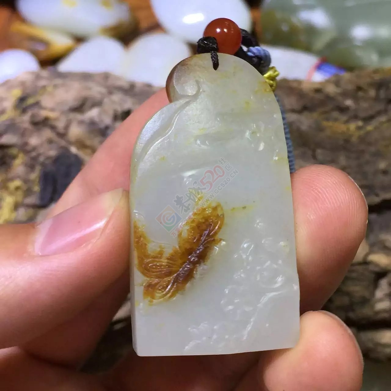 新疆和田玉籽料牌子蝶恋花783 / 作者:错了_Zfm79 / 帖子ID:174198