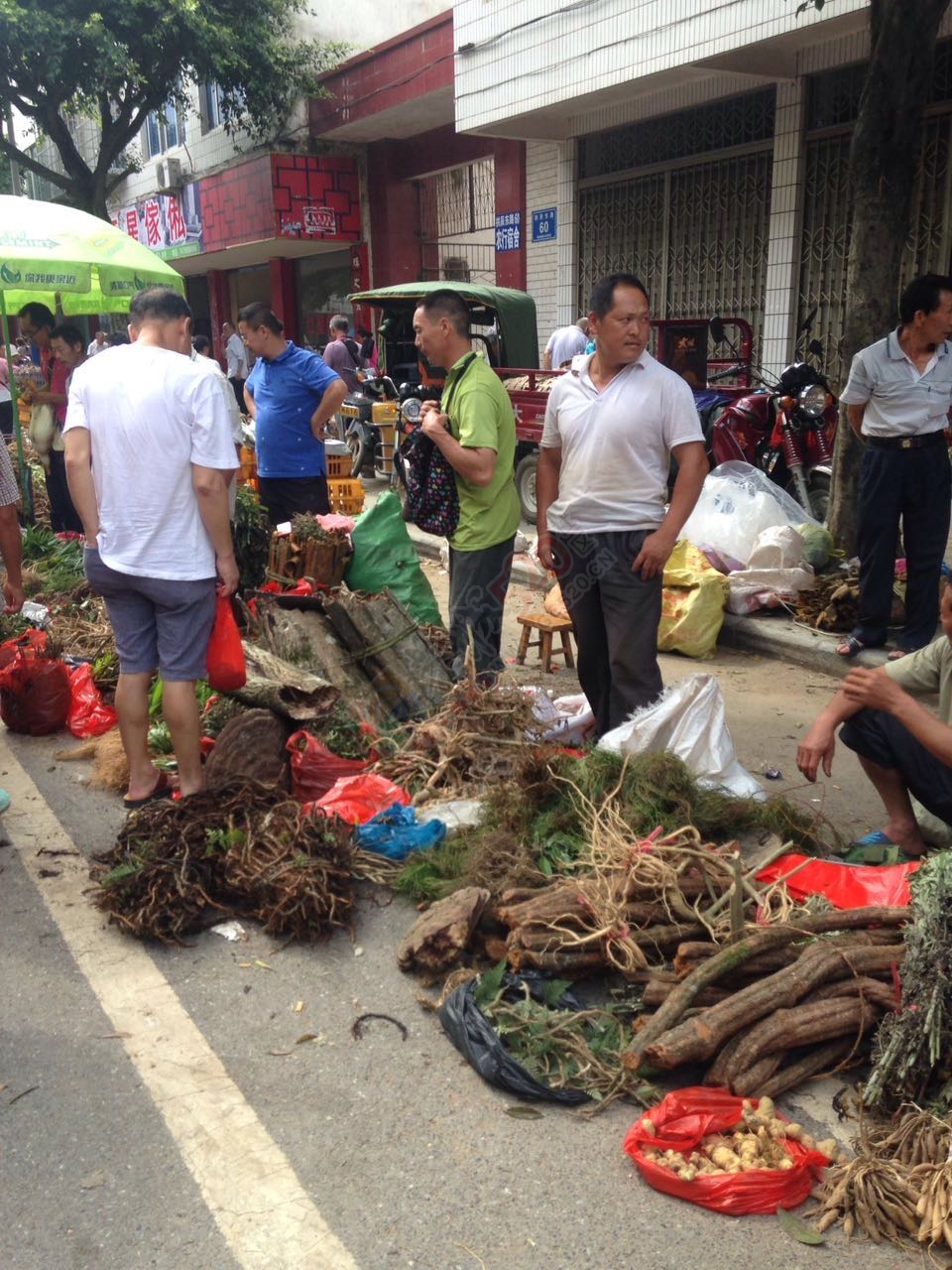 五月端午街上好热闹啊830 / 作者:恭城520小奈姐姐 / 帖子ID:174217