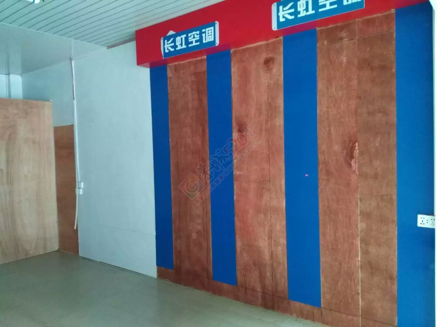 专业贴墙纸~~门面施工现场142 / 作者:fuenlai94 / 帖子ID:174401