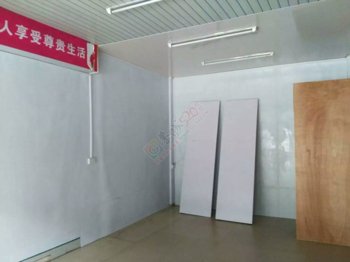 专业贴墙纸~~门面施工现场930 / 作者:fuenlai94 / 帖子ID:174401