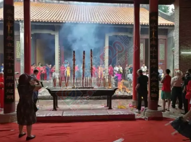 恭城街万人空巷风雨无阻只为看关帝一眼！359 / 作者:千变万幻 / 帖子ID:174468