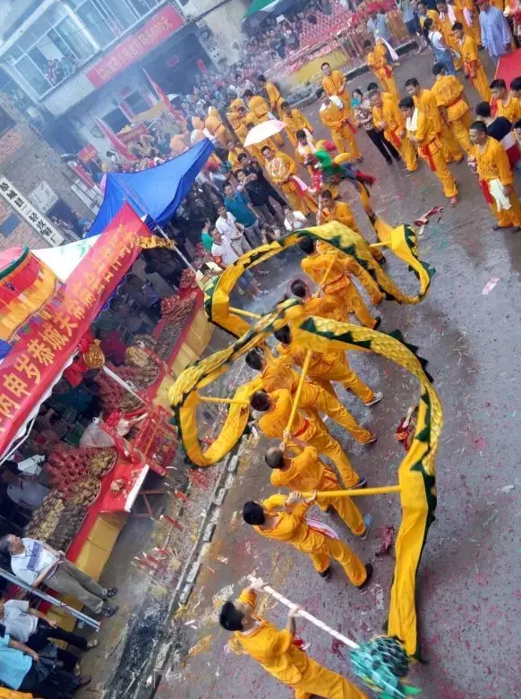 恭城街万人空巷风雨无阻只为看关帝一眼！352 / 作者:千变万幻 / 帖子ID:174468