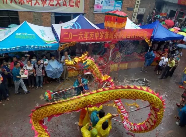 恭城街万人空巷风雨无阻只为看关帝一眼！808 / 作者:千变万幻 / 帖子ID:174468
