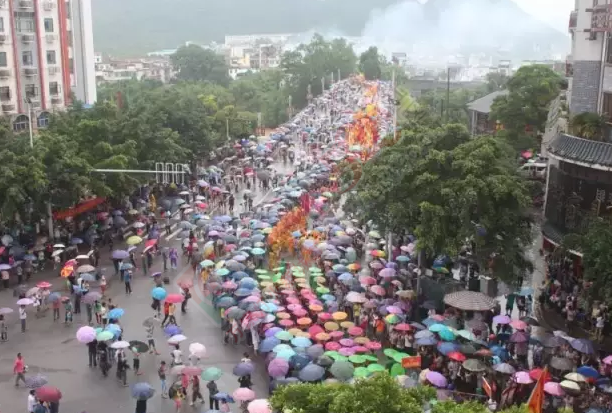 恭城街万人空巷风雨无阻只为看关帝一眼！66 / 作者:千变万幻 / 帖子ID:174468