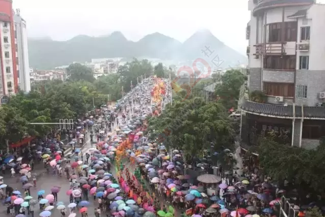 恭城街万人空巷风雨无阻只为看关帝一眼！498 / 作者:千变万幻 / 帖子ID:174468