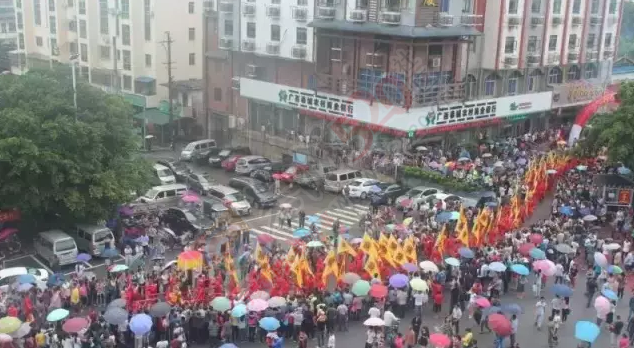 恭城街万人空巷风雨无阻只为看关帝一眼！291 / 作者:千变万幻 / 帖子ID:174468