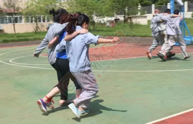 今天恭城这地方几十号人激烈比拼，美女小编也卷入其中了！452 / 作者:千变万幻 / 帖子ID:174637
