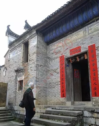 恭城朗山村：他们到底将什么藏在家墙壁画中？793 / 作者:千变万幻 / 帖子ID:174864