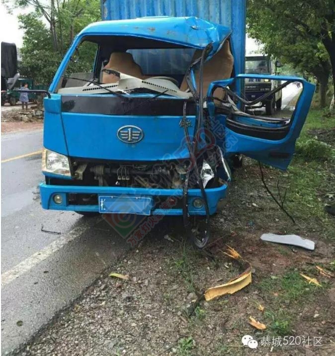 栗木六岭，货车头撞大树两败俱伤847 / 作者:婷婷妹 / 帖子ID:175317