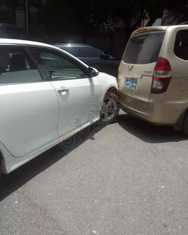 恭城街：昨晚到今天车祸X1，车祸X2，车祸X3……851 / 作者:恭城靠大家 / 帖子ID:175663